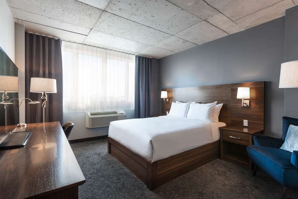 Imperia Hotel Et Suites Terrebonne Habitación foto
